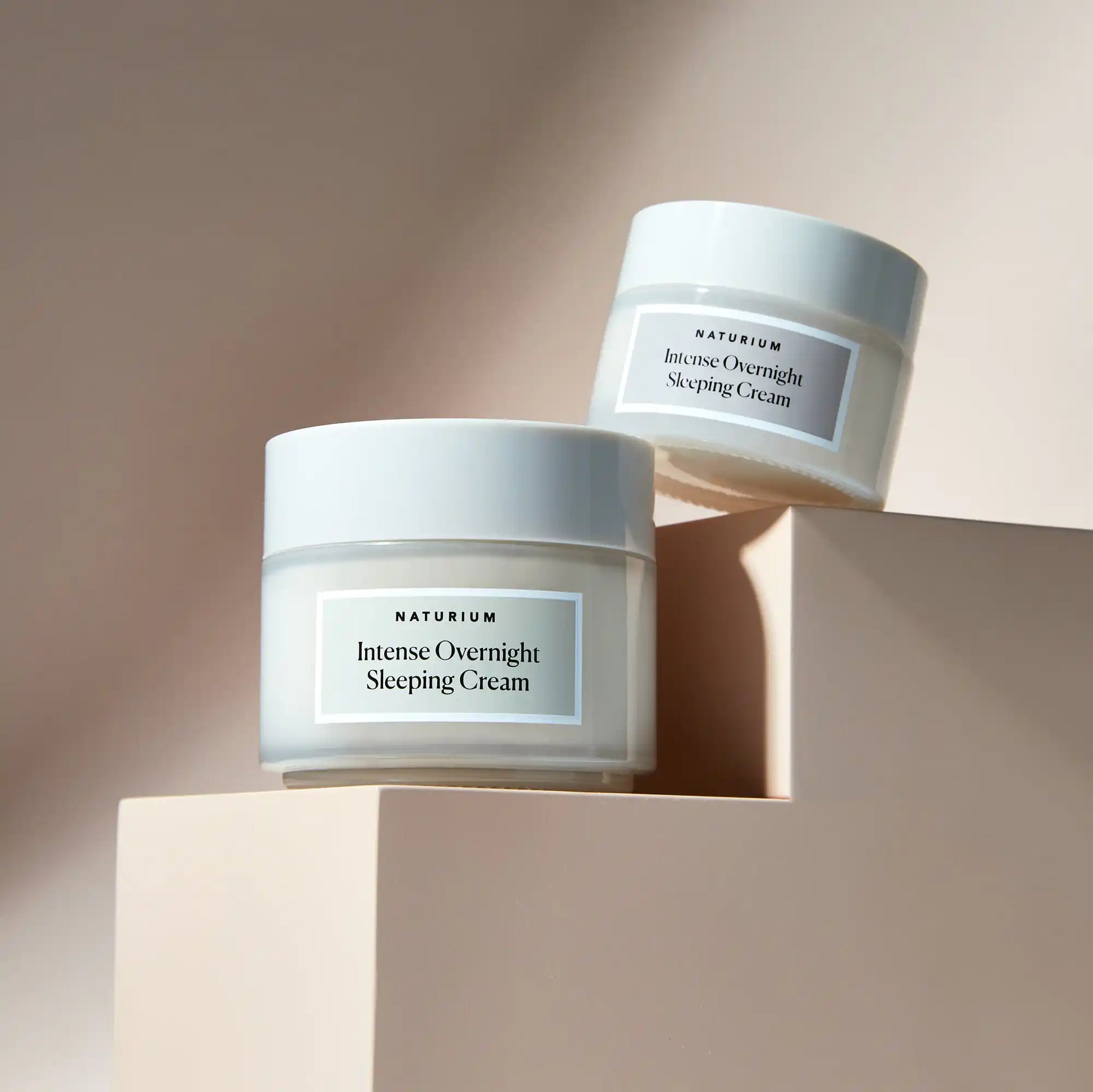 intense-overnight-sleeping-cream-jumbo-m9 11_18_2021_Naturium0552-crop.webp