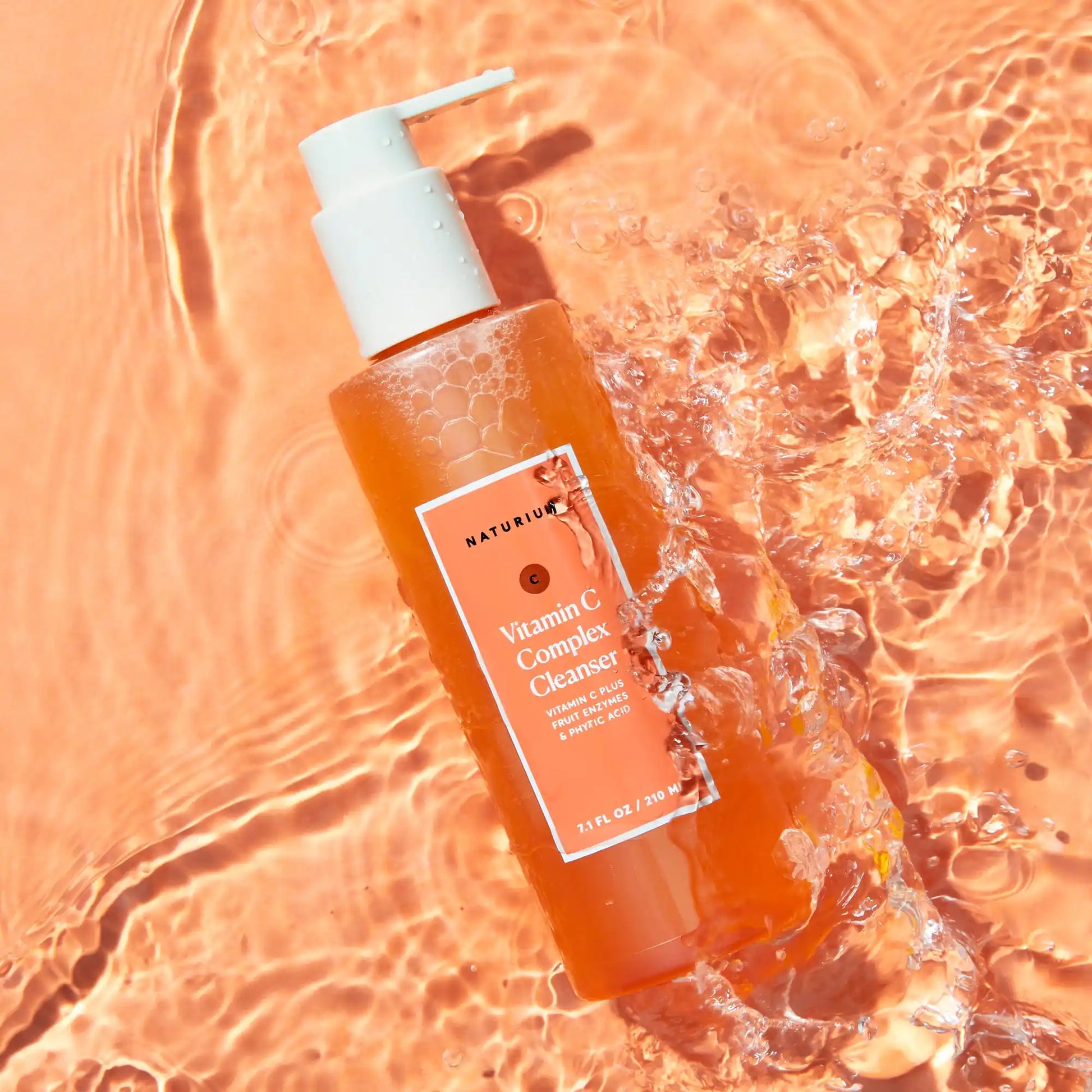 vitamin-c-complex-cleanser-j9 vitc-cleanser_6387-crop.webp